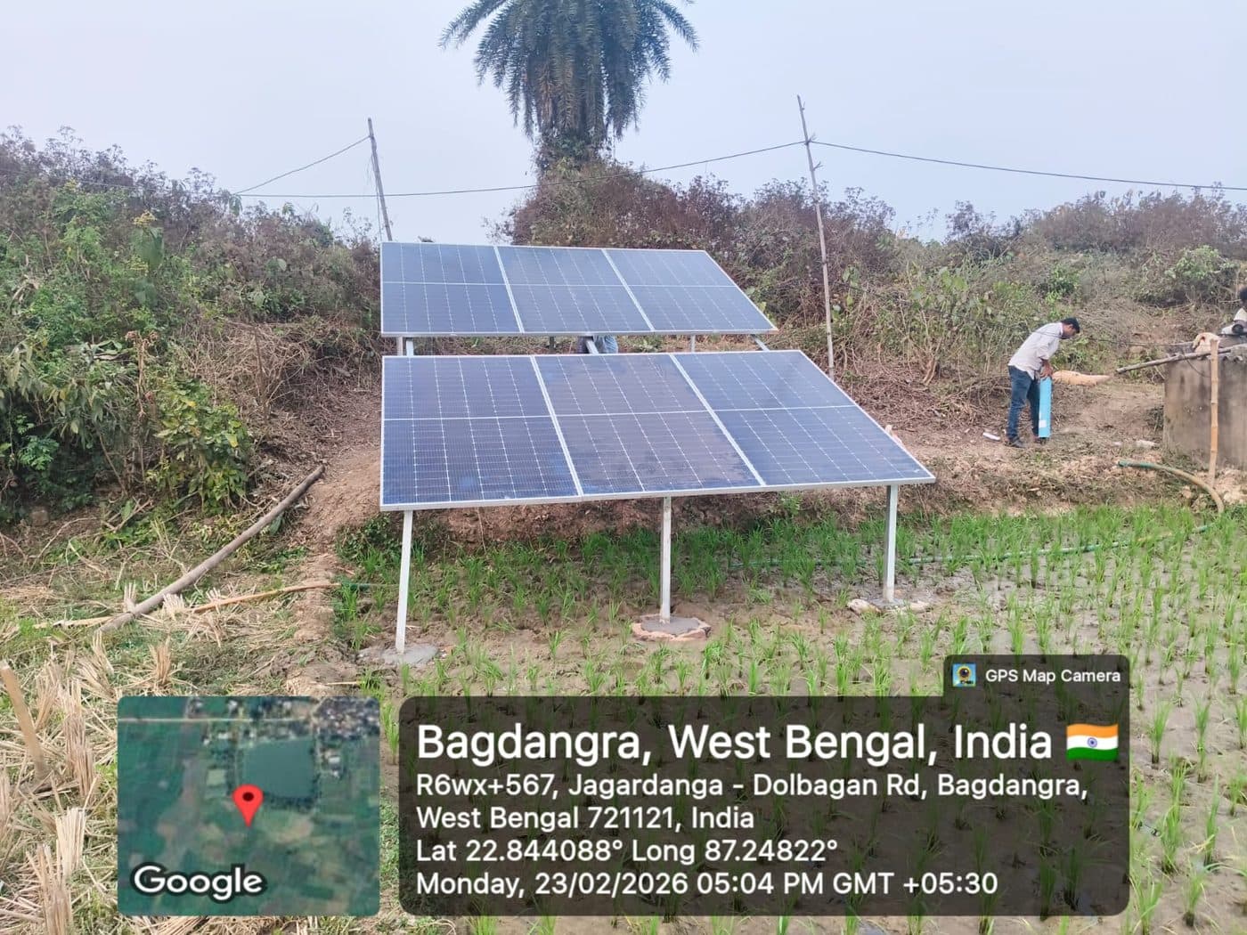 মাঠে সোলার সেচ — বাগডাংরা, পশ্চিম মেদিনীপুর।